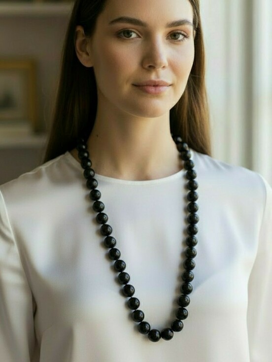 black glass beaded necklace Jewelry - Black Glass/Onyx Round Beaded Necklace
